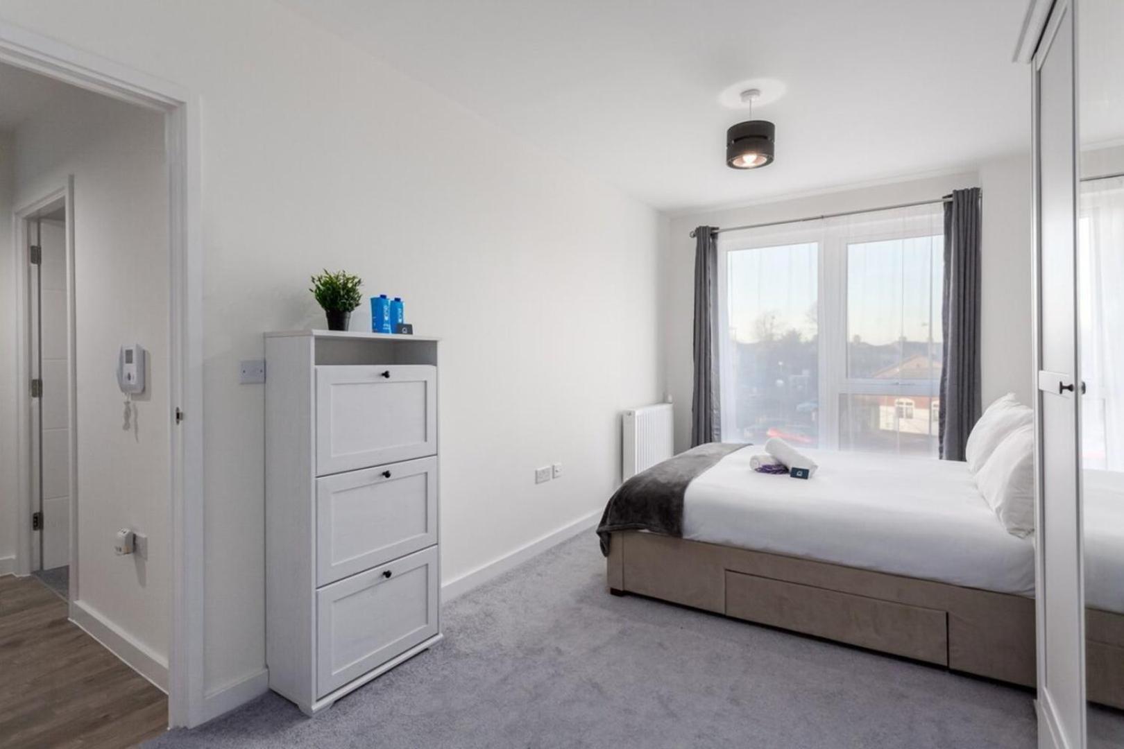 Classy Cricklewood Home ลอนดอน ภายนอก รูปภาพ